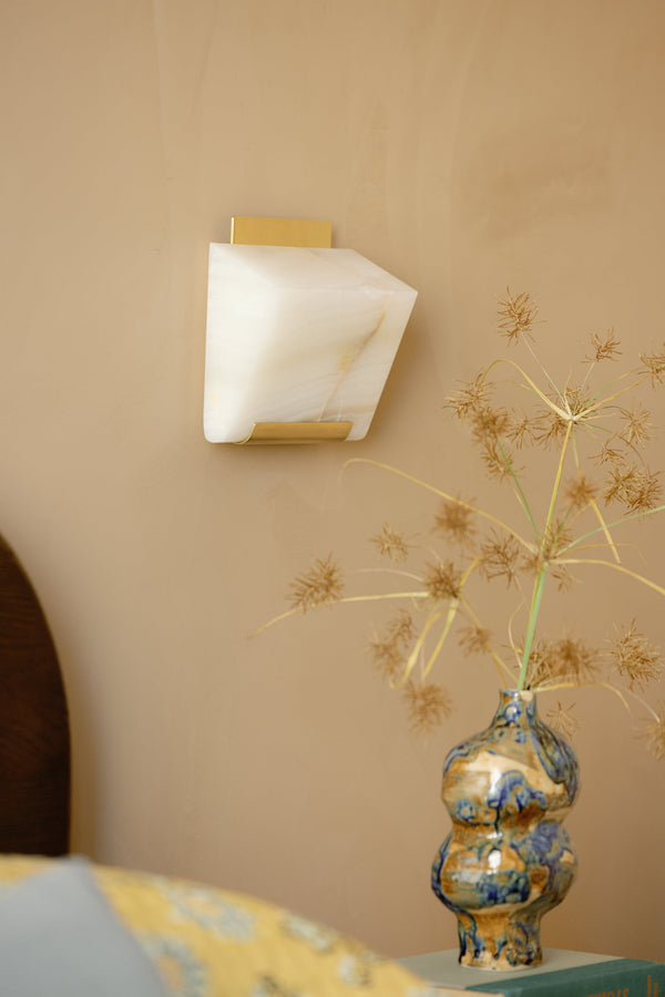 Valan 8" One Light Wall Sconce, Aged Brass