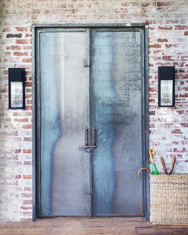 Laelle 6" One Light Medium Wall Mount Lantern, Black