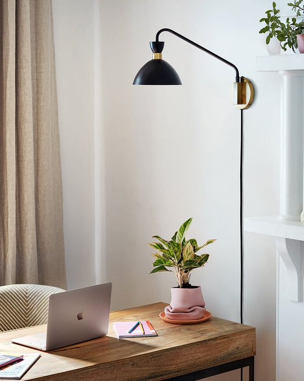 Quaelle 8" Medium Single Light Plug-in Sconce, Black