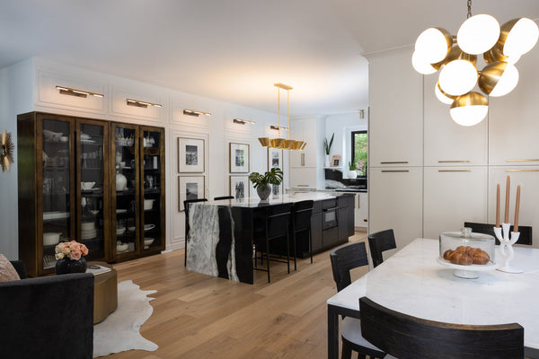 Lyeris 24" One Light Picture Light, Aged Brass / Distressed Bronze