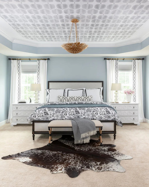 Laurel 24.5'' Six Light Chandelier, Antique Gold