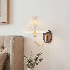 Rynaine 10" One Light Wall Sconce, Aged Brass