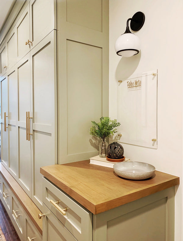 Noraine 7" One Light Bath and Vanity, Old Bronze