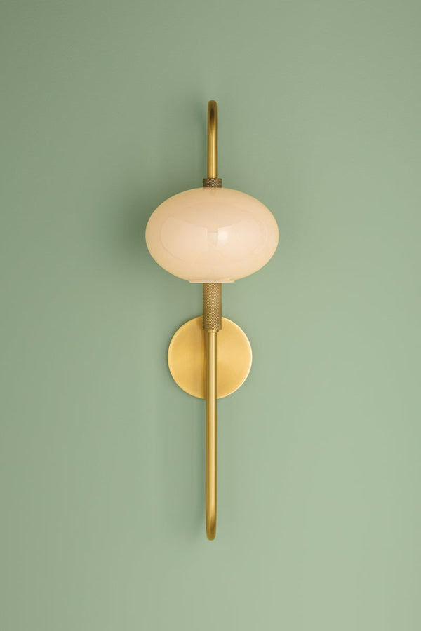 Fenellea 7" One Light Wall Sconce, Aged Brass