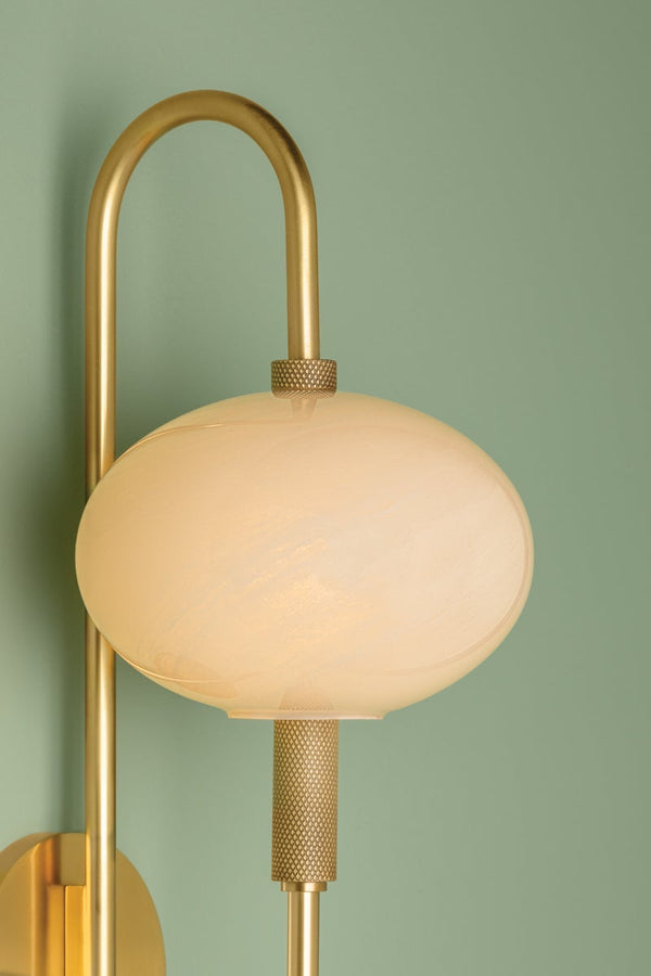 Fenellea 7" One Light Wall Sconce, Aged Brass